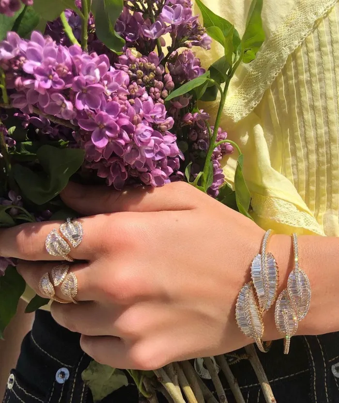 Rings MEDIUM LEAF DIAMOND RING anitako
