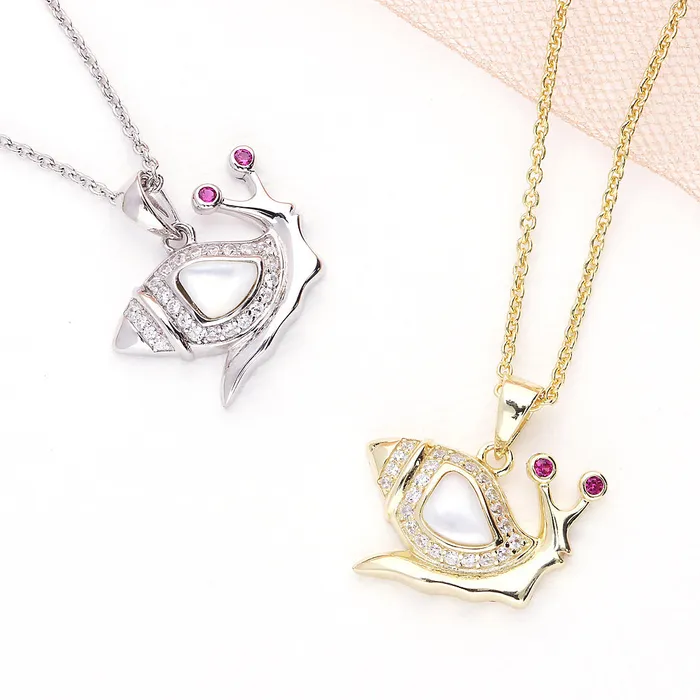 BERRICLE Necklaces Snail Mother Of Pearl Necklace in Sterling Silver