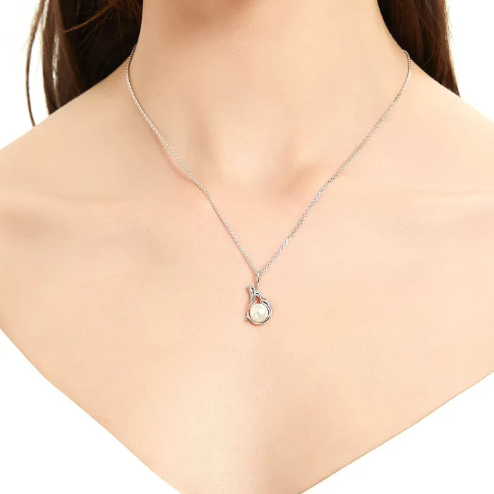 Necklaces BERRICLE Mermaid Button Cultured Pearl Necklace in Sterling Silver